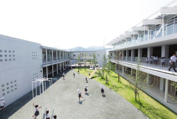 (First, Japan) Elementary School